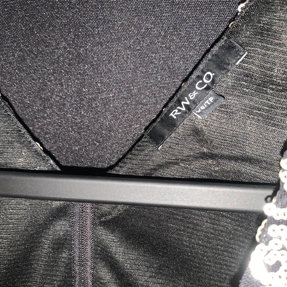 BLK& GOLD SPARKLY CHIC TOP XS - Picture 5 of 5